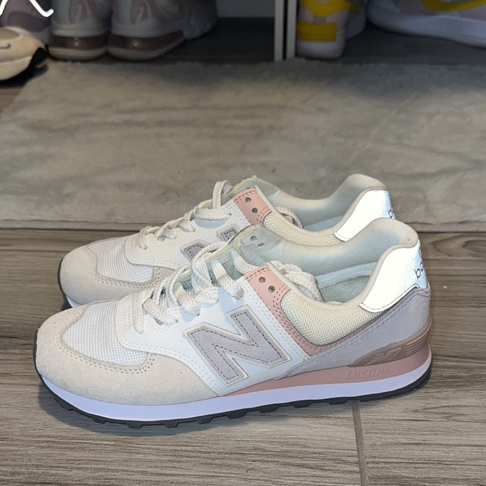 Women’s new balance 574